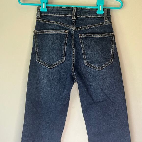 Zara Dark Wash Cropped Bootcut Jean Size 2 - Picture 6 of 11